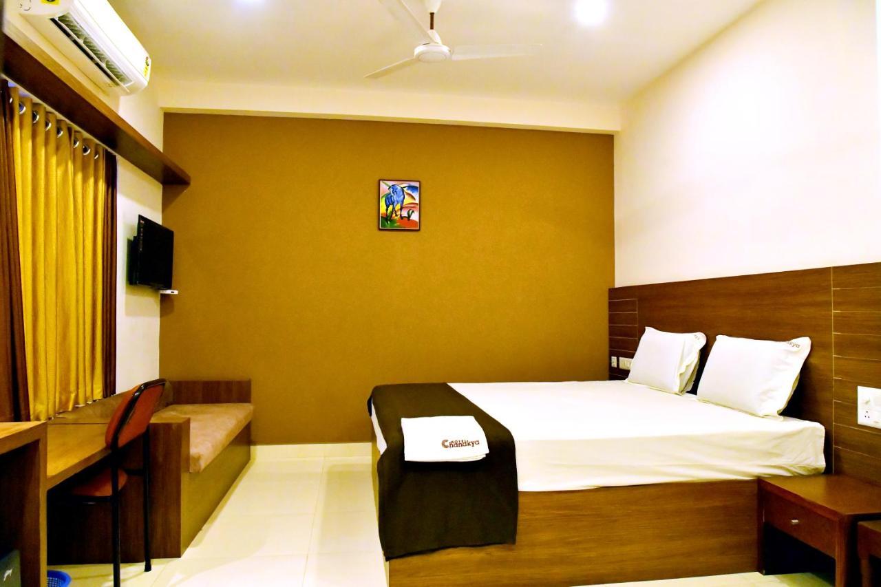 Hotel Chanakya 帕拉克卡德 外观 照片